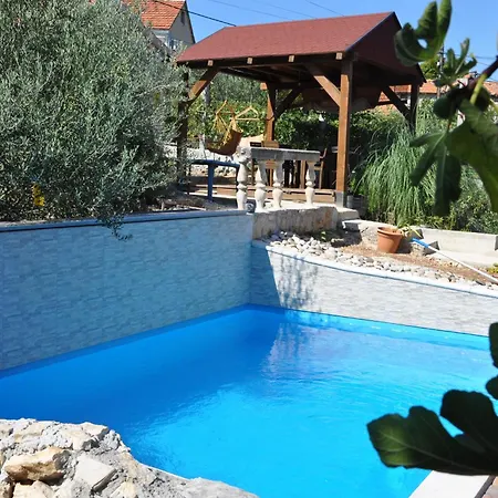 Διαμέρισμα Donna