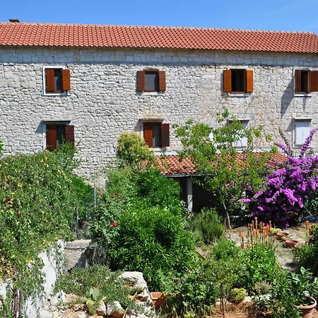 Διαμέρισμα Donna *