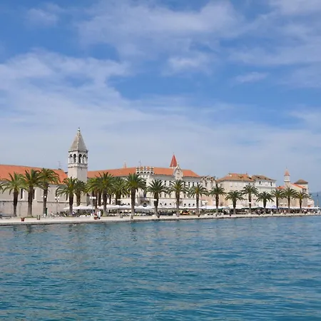 Donna Apartment Trogir