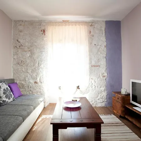 Donna Apartment Trogir