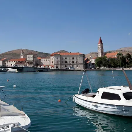 Donna Apartment Trogir