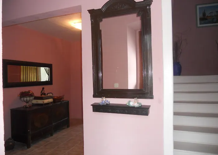 Апартаменты Donna Трогир