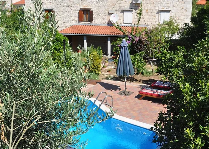 Апартаменты Donna Трогир