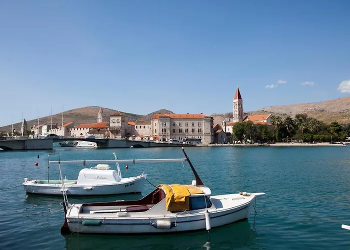 Donna * Трогир